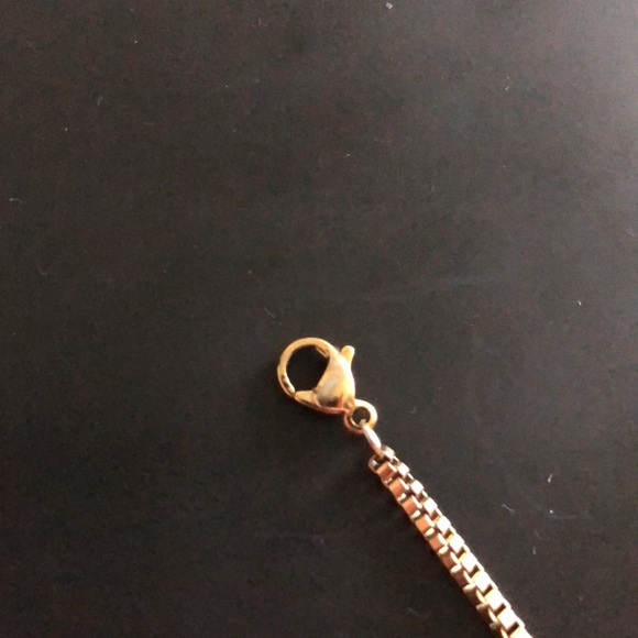 Gold tone Venetian link bracelet - Picture 4 of 5